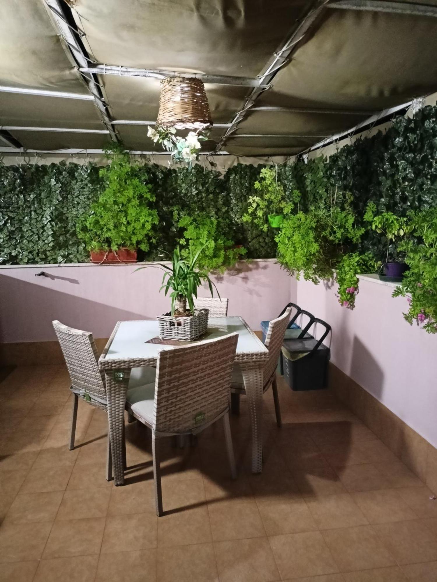 La Petite Maison Aci Castello Eksteriør billede
